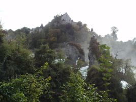 Hier noch einmal von der linken Seite des Rheinfalls her aufgenommen