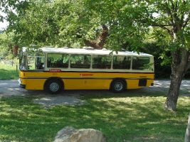 Mit diesem Oldtimer-Postbus geht es auf Tour ...