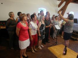 Hier der Chor aus Meximieux 