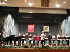 Der Chor STIMMGABEL unter der Leitung der stellvertretenden Chorleiterin Christine Ringwald 