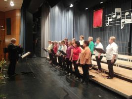 Die ROT-TÖNE DER AURORA BERKHEIM