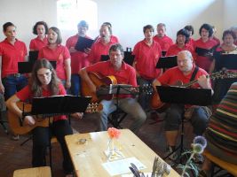 Hier die Gitarrengruppe beim Einsatz ...