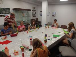 Vorstand Dieter Waller schaut kurz vorbei und bringt Kekse für alle mit ...