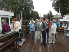 Die Reisegruppe beim Einsteigen ...