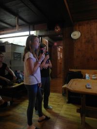 Auch die zwei Jüngsten der Gruppe sind mit vollem Einsatz dabei!