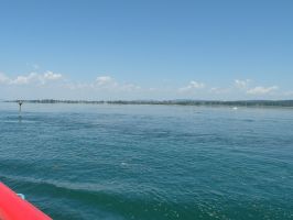 In der Ferne ist bereits die Insel Reichenau zu sehen 