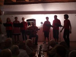 Die gesangliche Einlage - CHORGESANG DAS IST DOCH SPITZE nach der Melodie Rote Lippen soll man küssen ...