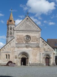 Die Johanniskirche, eine spätromanische Pfeilerbasilika