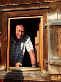 Wanderführer Dieter freut sich, dass bisher alles so prima geklappt hat ...