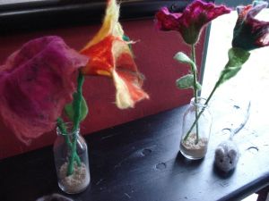 Hübsche Filzblüten sind entstanden
