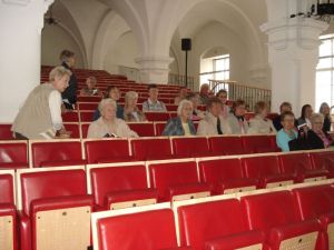Im Theatersaal der Augsburger Puppenkiste beginnt die Führung