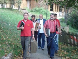 Gut gelaunt treten die Männer zur Nachmittagsprobe an