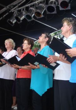 Obligato unterhält die Besucher mit flotten Melodien
