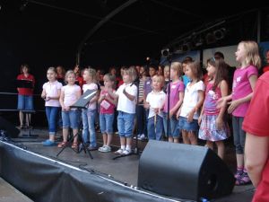 Die Denkendorfer Klangsternchen sind engagiert bei der Sache