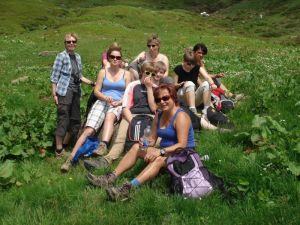 Mittagspause an einem kleinen Bach