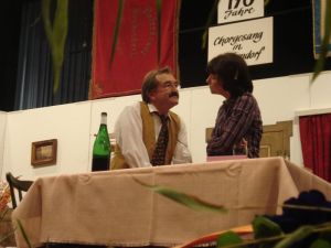 Else Rupfinger stellt ihren Mann Gustav zur Rede